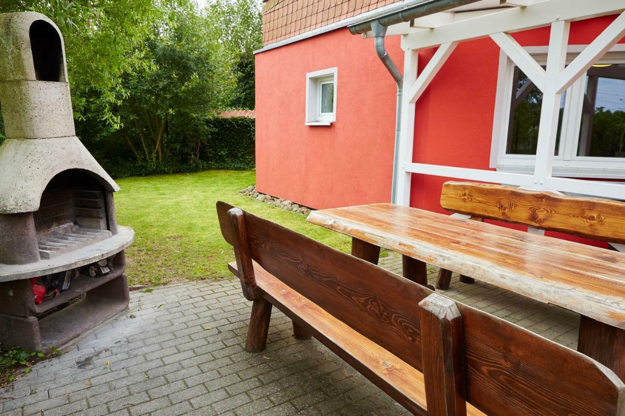 My-Bed Schwarzenbek Apartment Exterior photo